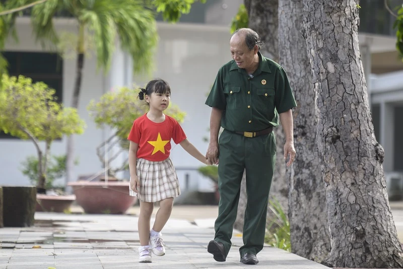 Vinamilk “Viết tiếp câu chuyện hòa bình” bằng tranh và hành động