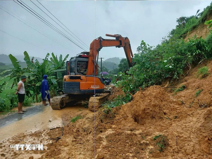 Cảnh báo nguy cơ lũ quét, sạt lở tại 4 tỉnh Bắc Bộ và Trung Bộ
