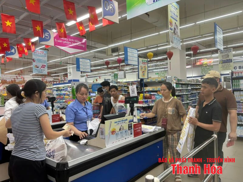 Bảo đảm nguồn cung hàng hóa mùa mưa bão