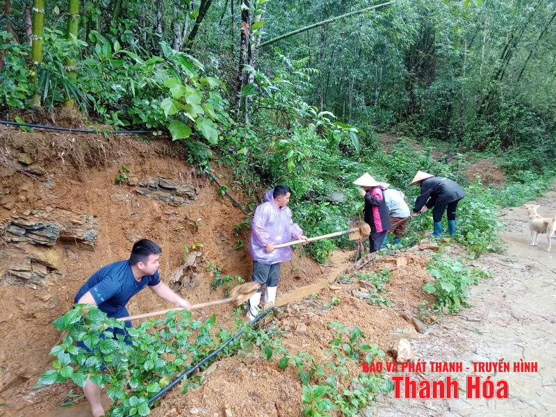 100% đoàn viên thanh niên xã, phường ra quân dọn dẹp vệ sinh sau bão