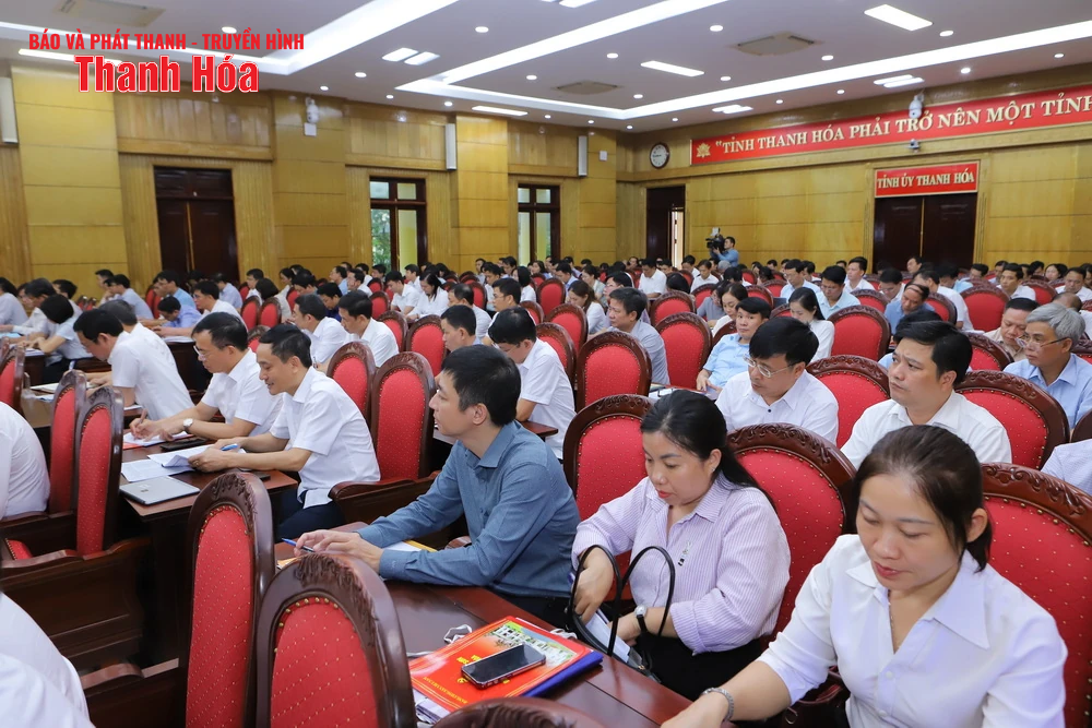 Bí thư Tỉnh ủy Nguyễn Doãn Anh chủ trì hội nghị cho ý kiến về công tác chuẩn bị Đại hội Đảng bộ 40 xã, phường