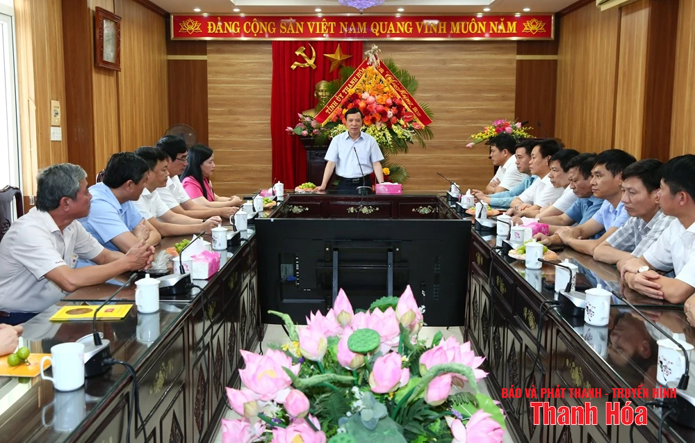 Phó Bí thư Thường trực Tỉnh ủy Lại Thế Nguyên chúc mừng Ngày truyền thống ngành Tuyên giáo của Đảng