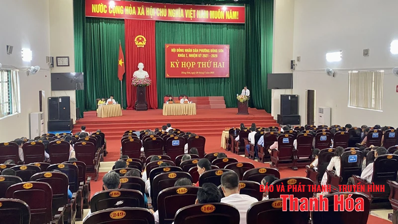 Kỳ họp thứ 2 HĐND phường Đông Sơn thông qua 9 nghị quyết quan trọng