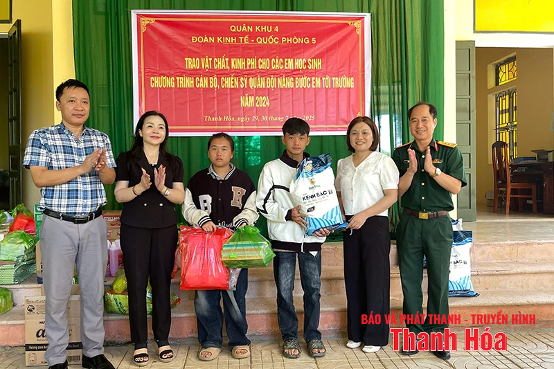 Đoàn KT-QP 5 trao hơn 340 triệu đồng hỗ trợ học sinh dân tộc thiểu số có hoàn cảnh đặc biệt khó khăn