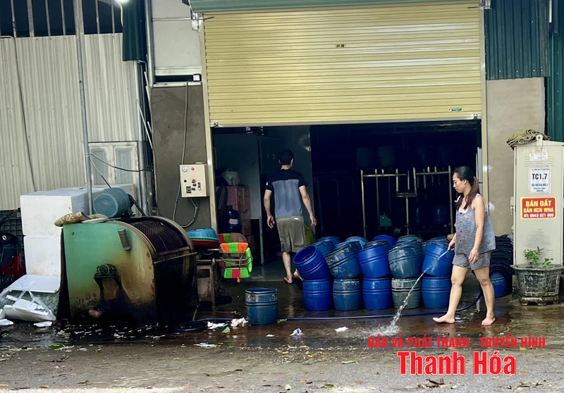 Cơ sở sản xuất xen lẫn khu dân cư - Lợi ít, hại nhiều