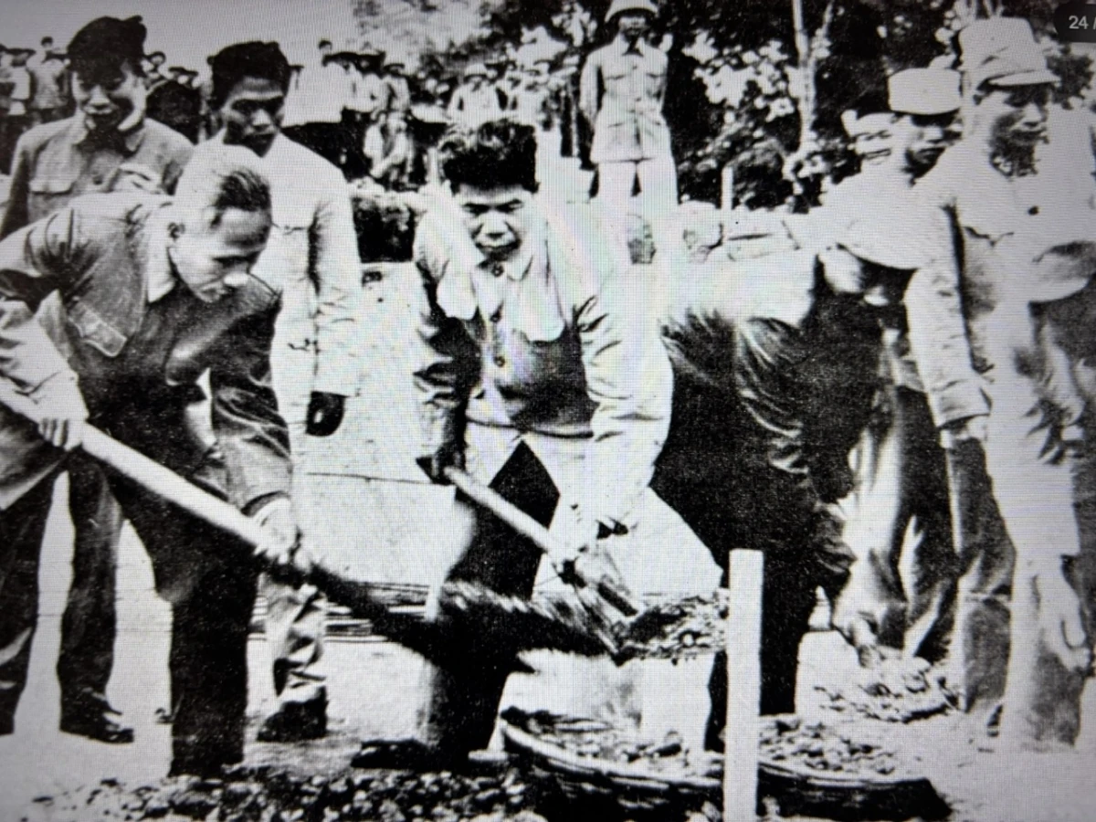 Hình ảnh quý về quá trình xây dựng Lăng Chủ tịch Hồ Chí Minh