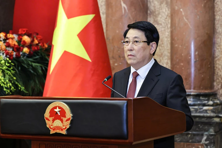 Chủ tịch nước Lương Cường trao quyết định thăng quân hàm, cấp bậc hàm cho sĩ quan cấp cao Quân đội và Công an