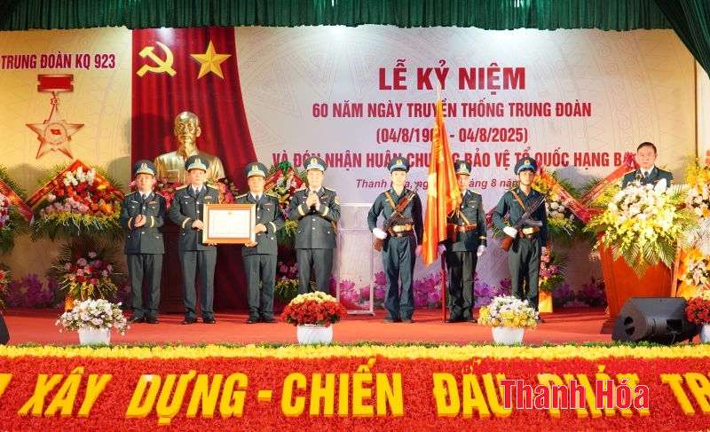Trung đoàn 923 viết tiếp truyền thống Đoàn Không quân Yên Thế anh hùng