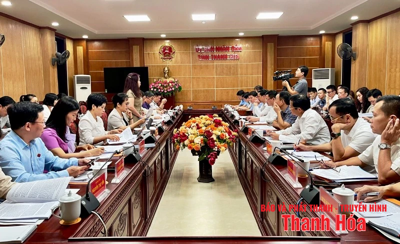 Đoàn giám sát Ủy ban Kinh tế và Tài chính của Quốc hội làm việc với UBND tỉnh