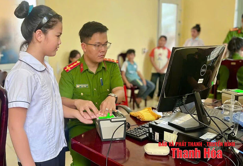 Xuyên tối làm căn cước cho trẻ em