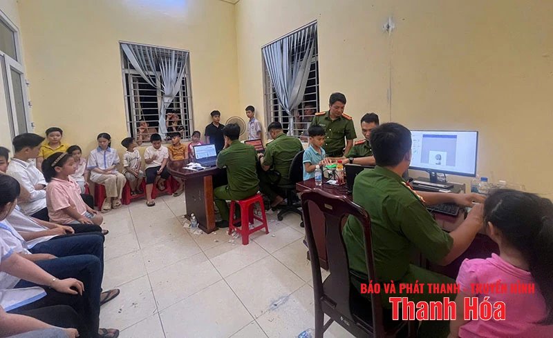 Xuyên tối làm căn cước cho trẻ em