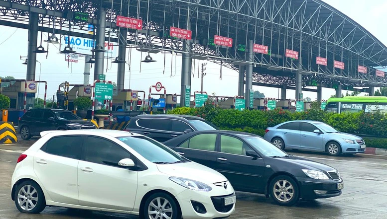 Khẩn trương chuyển đổi tài khoản thu phí sang tài khoản giao thông trước 1/10/2025