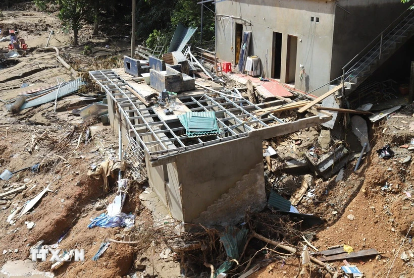 Bộ Quốc phòng huy động tổng lực cứu trợ Điện Biên, Sơn La, Nghệ An sau lũ