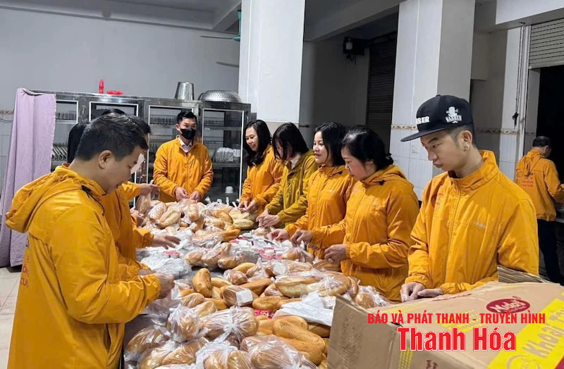 “Chia sẻ cuộc sống và nụ cười”