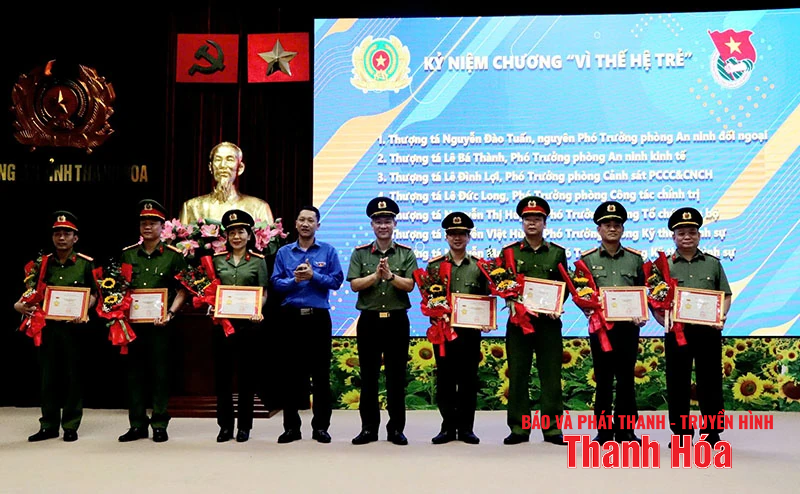 Ban Thanh niên - Phụ nữ Công an tỉnh sơ kết công tác Đoàn thể và trao giải các cuộc thi