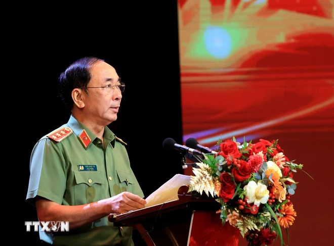 Trao giải báo chí toàn quốc về chủ đề “Vì an ninh Tổ quốc và bình yên cuộc sống”