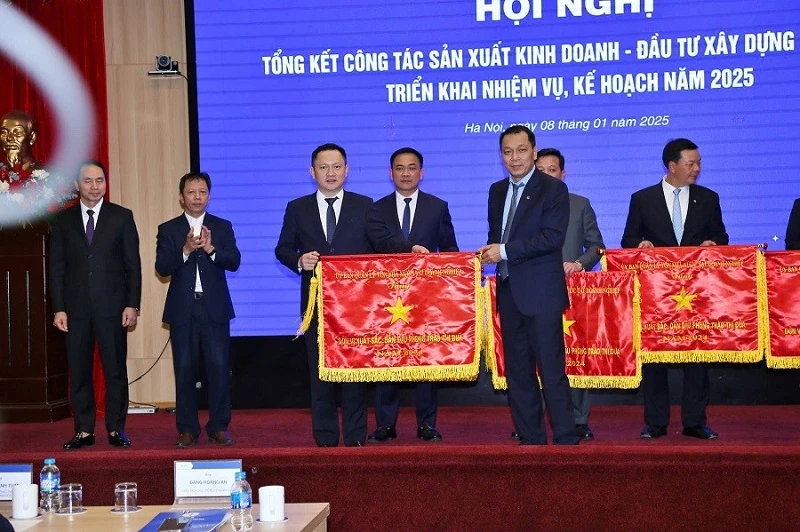 Ngành điện Thanh Hóa tiếp nối hào khí Cách mạng Tháng Tám