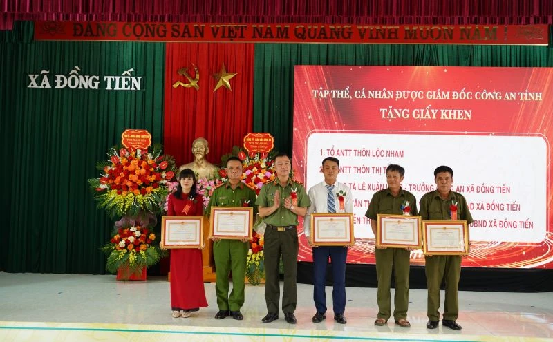 Giám đốc Công an tỉnh dự “Ngày hội toàn dân bảo vệ an ninh Tổ quốc” tại xã Đồng Tiến