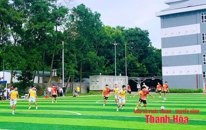 Khai mạc Giải bóng đá Thanh niên phường Quảng Phú lần thứ nhất, năm 2025