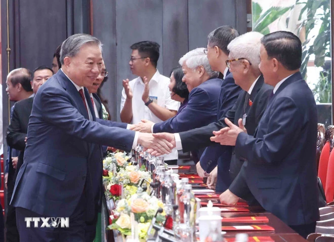 “Kế thừa thành quả, phát triển những giá trị, tiếp tục đổi mới sáng tạo”