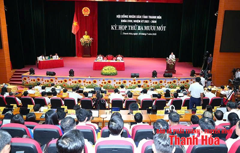 Lắng nghe, giải quyết kịp thời ý kiến, kiến nghị của cử tri