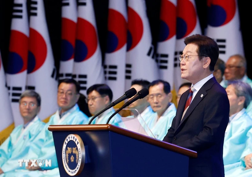 Tổng thống Hàn Quốc công bố kế hoạch 3 giai đoạn với Triều Tiên