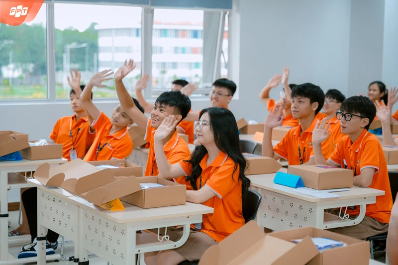 Rộn ràng ngày tựu trường, FPT School Thanh Hóa khởi động hành trình học tập sâu sắc để yêu thương