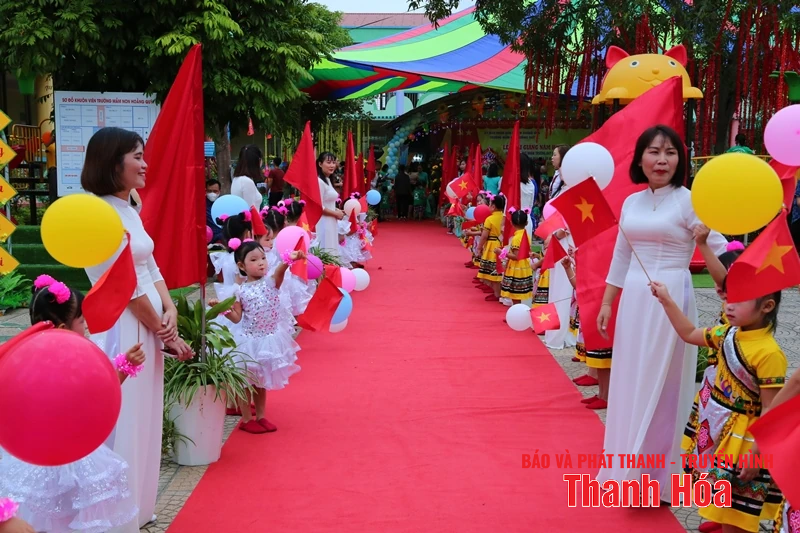 Tạm dừng tổ chức hoạt động tựu trường, tập trung ứng phó bão số 5