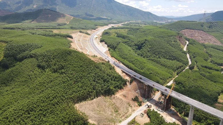 Thông tuyến cao tốc từ Hà Nội đến Đà Nẵng vào ngày 19/8