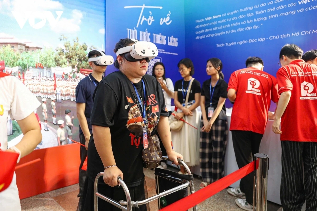 Thực tế ảo “Trở về thời khắc thiêng liêng” - Tầm vóc lịch sử, công nghệ và chiến lược của Đài Tiếng nói Việt Nam