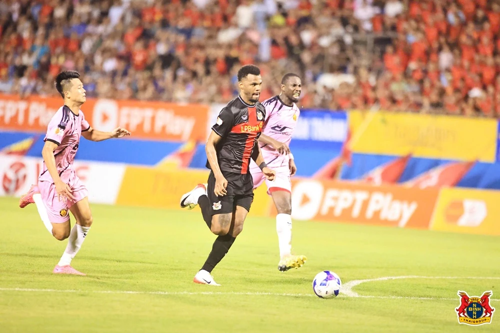 Đông Á Thanh Hóa “trắng tay” trong ngày V.League 1 trở lại sân Ninh Bình