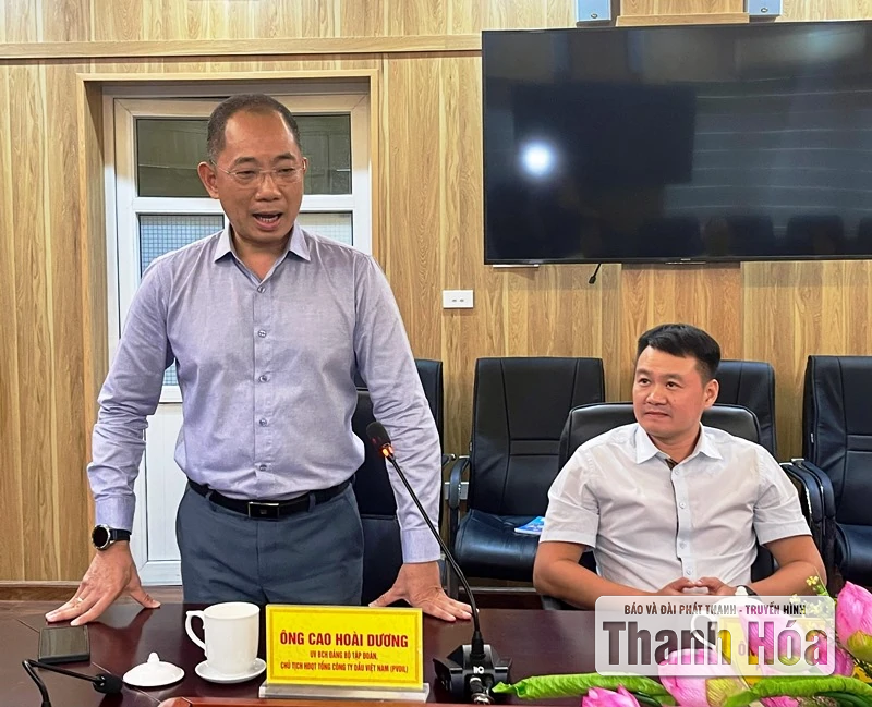 Tiếp nhận ủng hộ người dân bị thiệt hại do cơn bão số 5