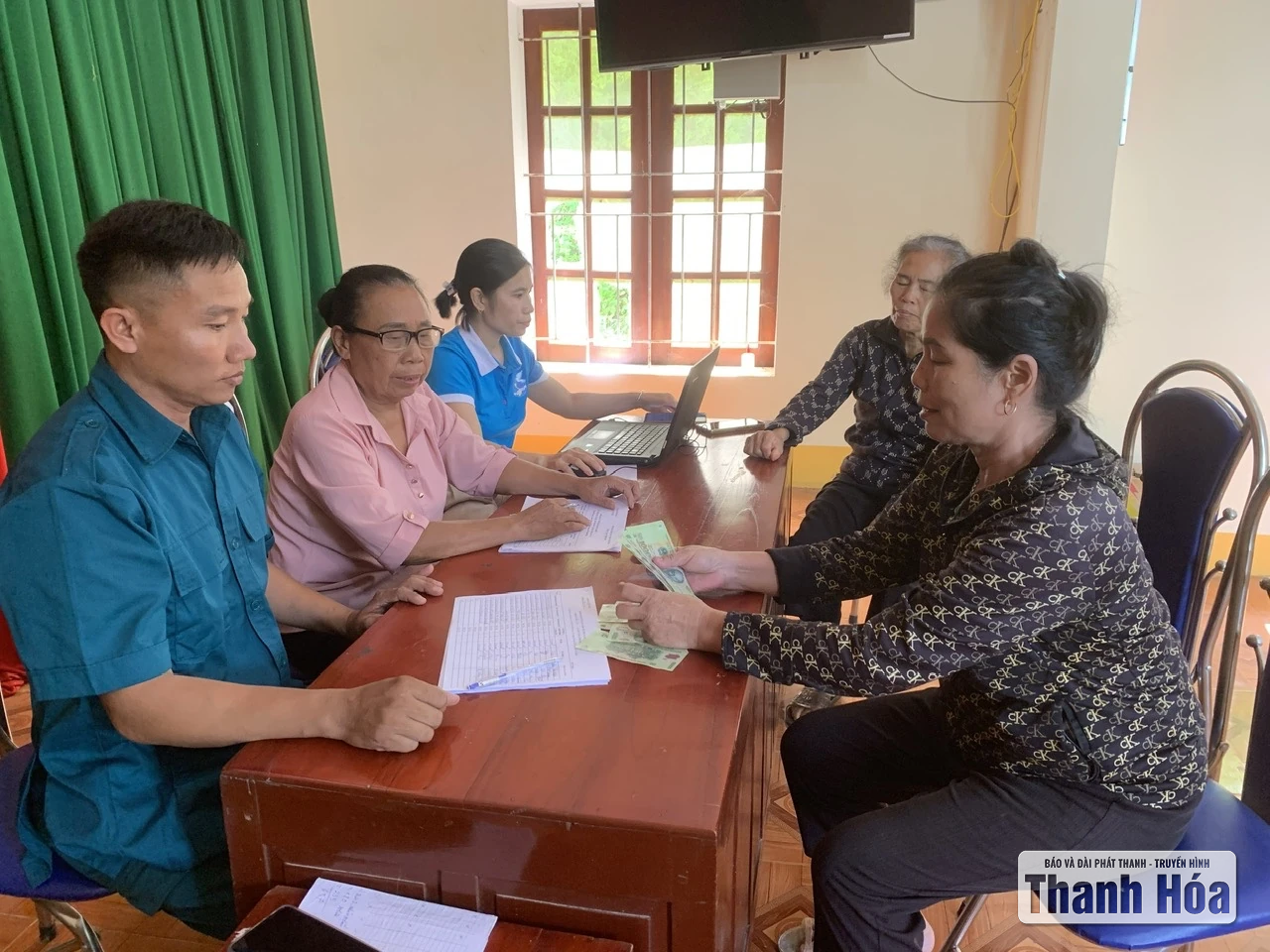 Xã Yên Thọ có gần 23 nghìn nhân khẩu được nhận quà Tết Độc lập