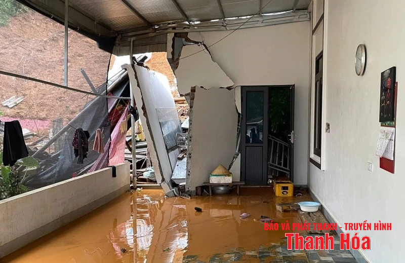 Ngập lụt, chia cắt cục bộ; bước đầu ghi nhận nhiều thiệt hại về nhà cửa, hoa màu