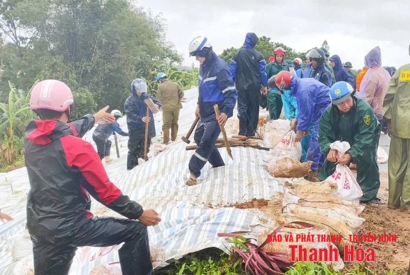 Ngập lụt, chia cắt cục bộ; bước đầu ghi nhận nhiều thiệt hại về nhà cửa, hoa màu