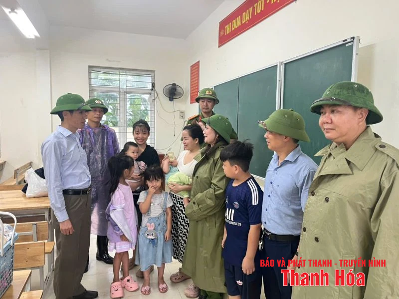 Phường Nam Sầm Sơn sơ tán 262 hộ dân đến nơi an toàn để tránh bão