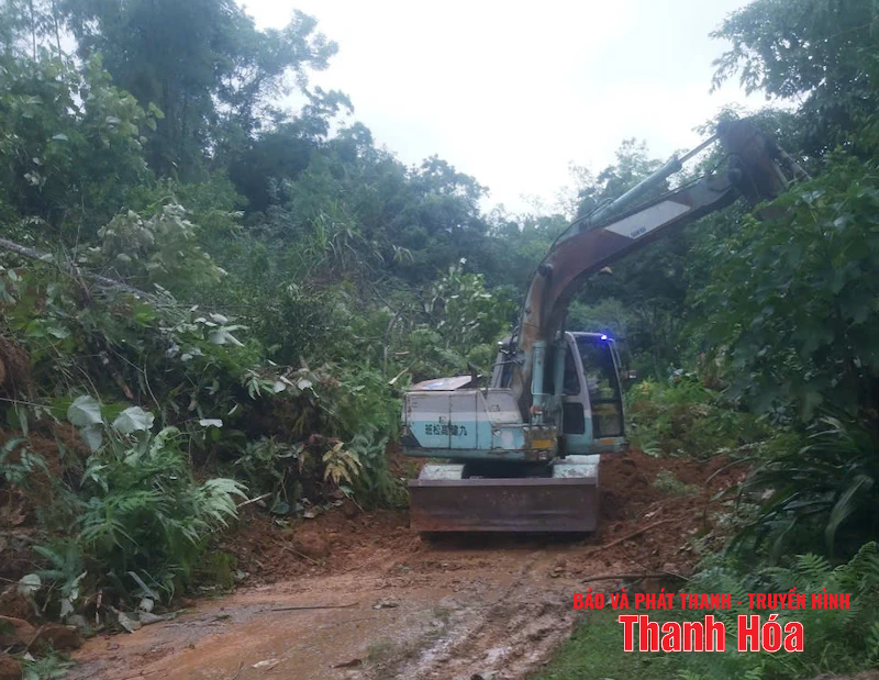 Thông tuyến đường 521C, 521B đoạn qua xã Pù Luông