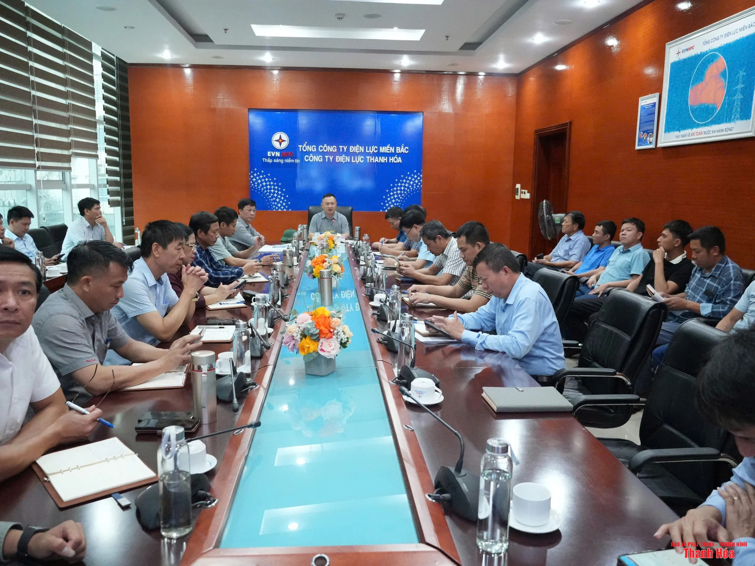 55/166 xã, phường mất điện lưới, gần 334 nghìn khách hàng bị ảnh hưởng