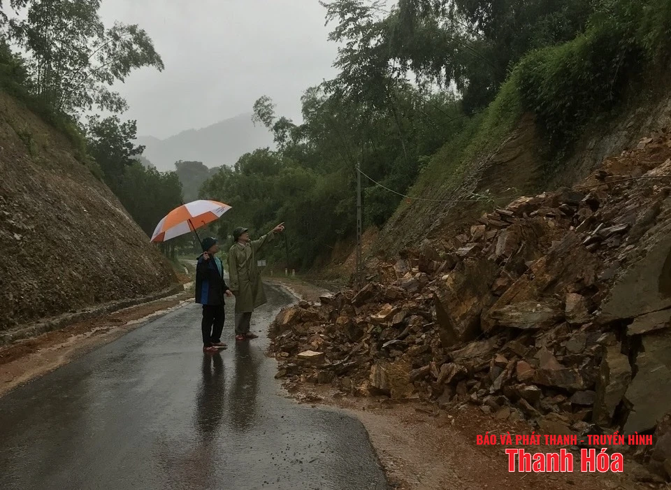 Ngập lụt, chia cắt cục bộ; bước đầu ghi nhận nhiều thiệt hại về nhà cửa, hoa màu