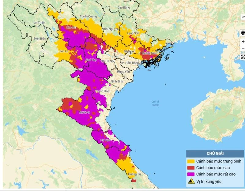 Cảnh báo sạt lở đất ở miền núi và lũ trên sông