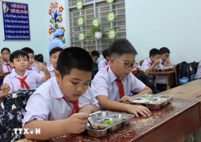 Bộ Chính trị ban hành Nghị quyết về đột phá phát triển giáo dục và đào tạo