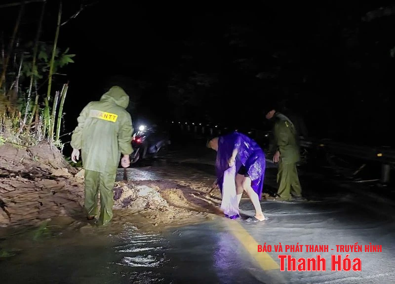 Ngập lụt, chia cắt cục bộ; bước đầu ghi nhận nhiều thiệt hại về nhà cửa, hoa màu