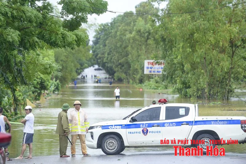 QL47 đoạn qua xã Thọ Ngọc ngập sâu, giao thông tạm thời bị chia cắt