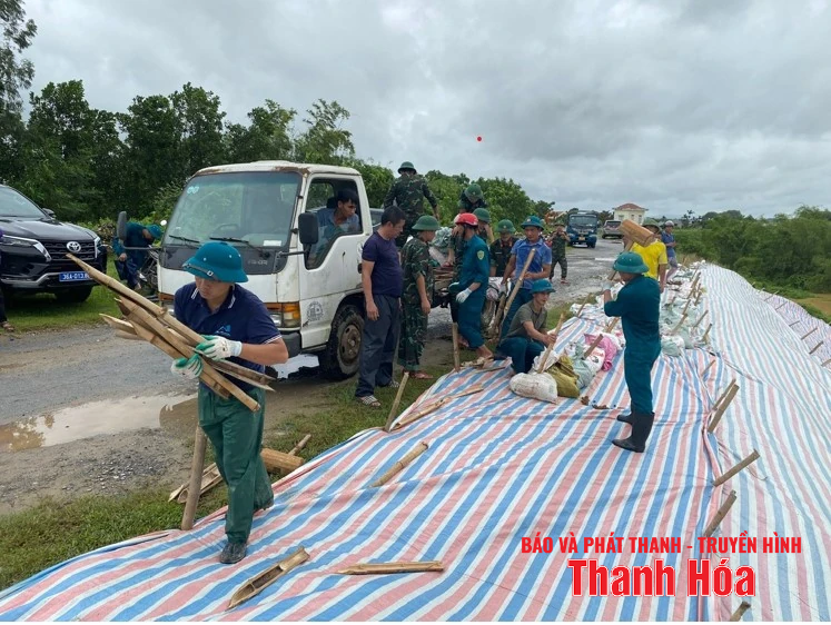 Ngập lụt, chia cắt cục bộ; bước đầu ghi nhận nhiều thiệt hại về nhà cửa, hoa màu