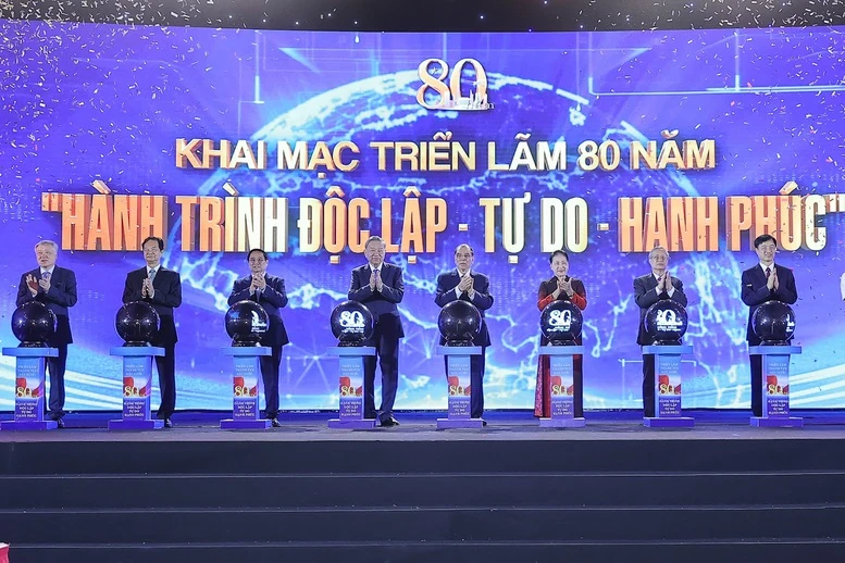 Khai mạc trọng thể Triển lãm thành tựu đất nước “80 năm hành trình Độc lập - Tự do - Hạnh phúc”