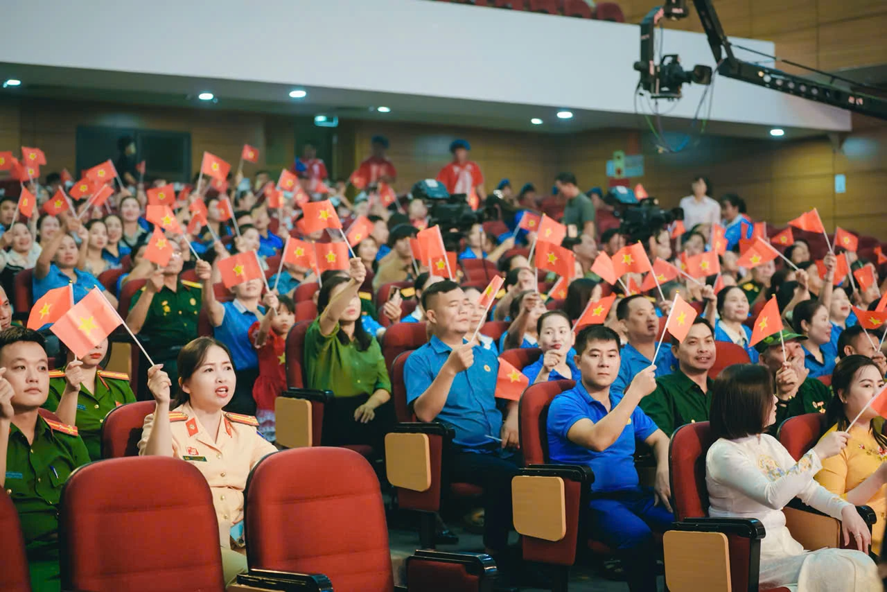 “Vang vọng mùa thu” - Bản hùng ca kỷ niệm 80 năm Cách mạng Tháng Tám và Quốc khánh 2/9