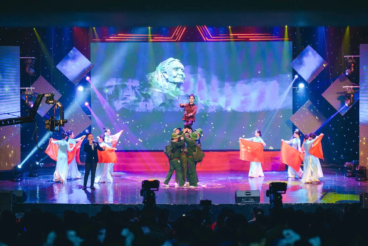 “Vang vọng mùa thu” - Bản hùng ca kỷ niệm 80 năm Cách mạng Tháng Tám và Quốc khánh 2/9