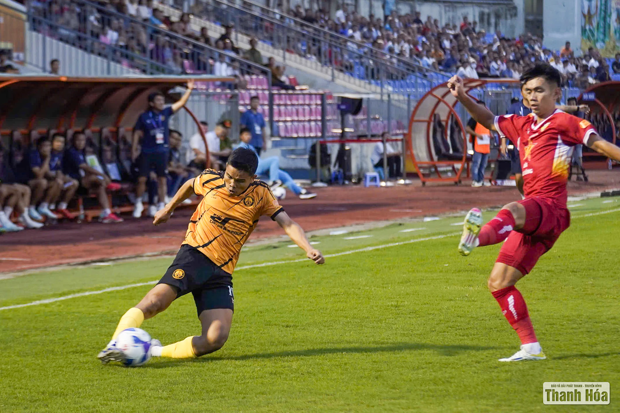 Gục ngã trước Hà Tĩnh, Đông Á Thanh Hóa không thắng trận thứ 10 liên tiếp