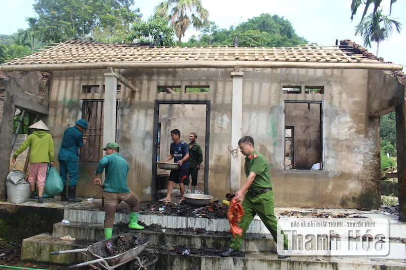 Hỗ trợ khắc phục sự cố chập điện gây cháy nhà dân tại xã Quý Lương