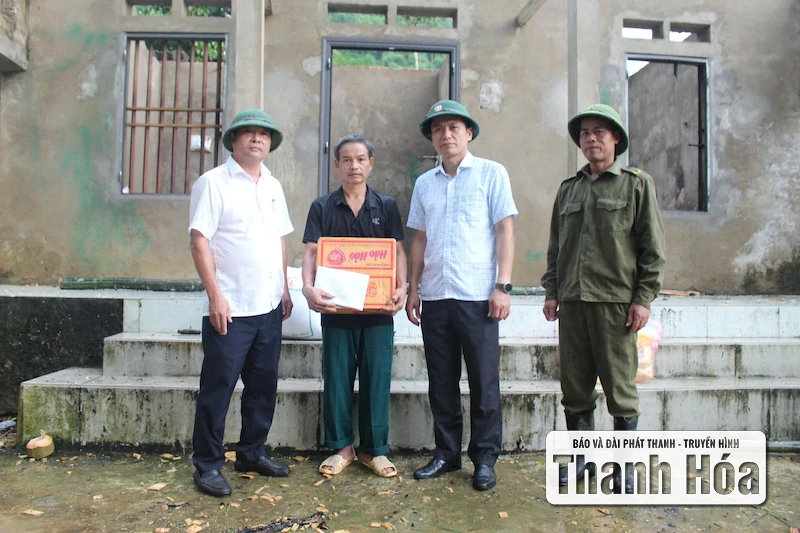 Hỗ trợ khắc phục sự cố chập điện gây cháy nhà dân tại xã Quý Lương